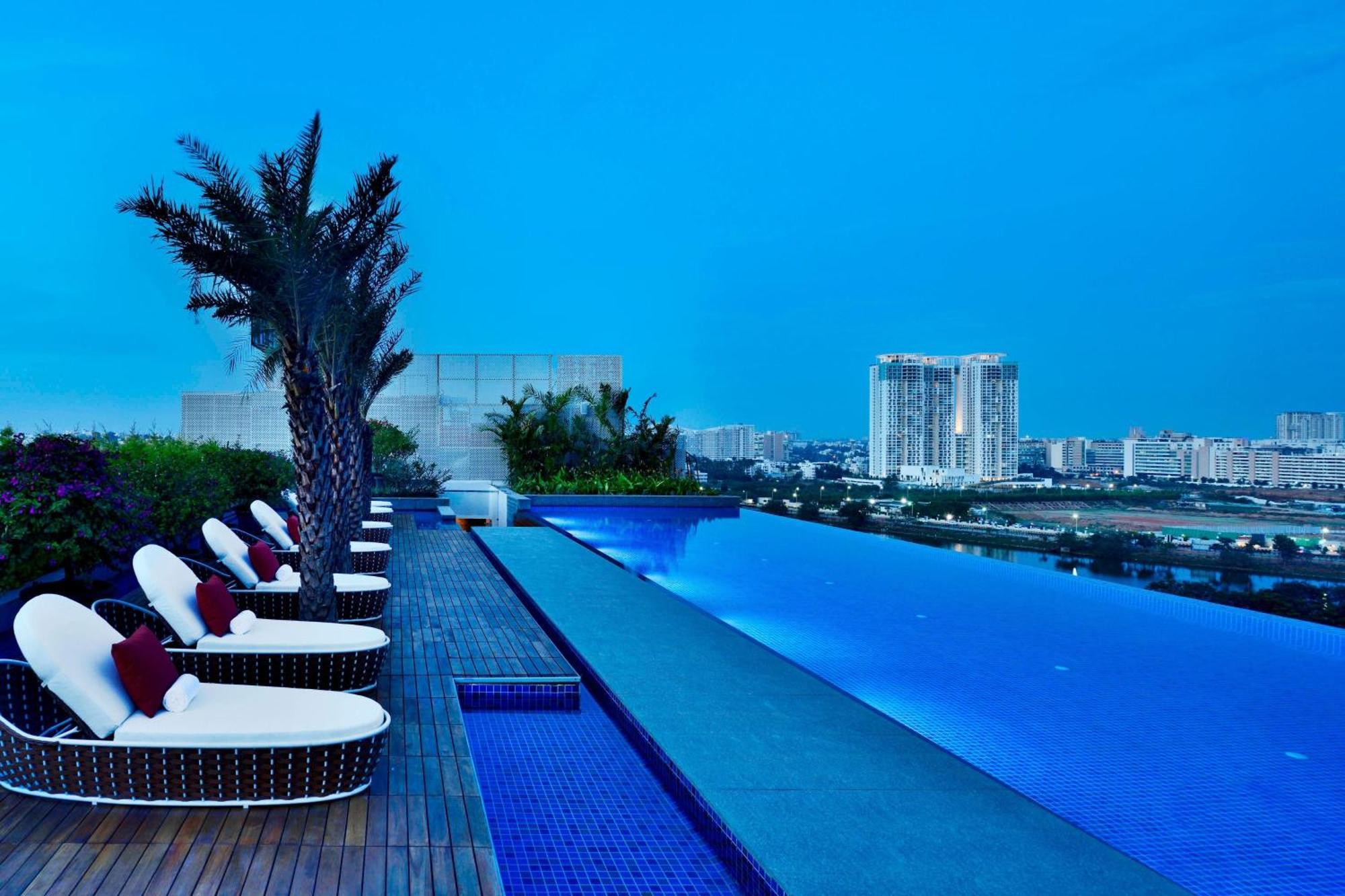 Hotel Courtyard By Marriott Bengaluru Hebbal Esterno foto
