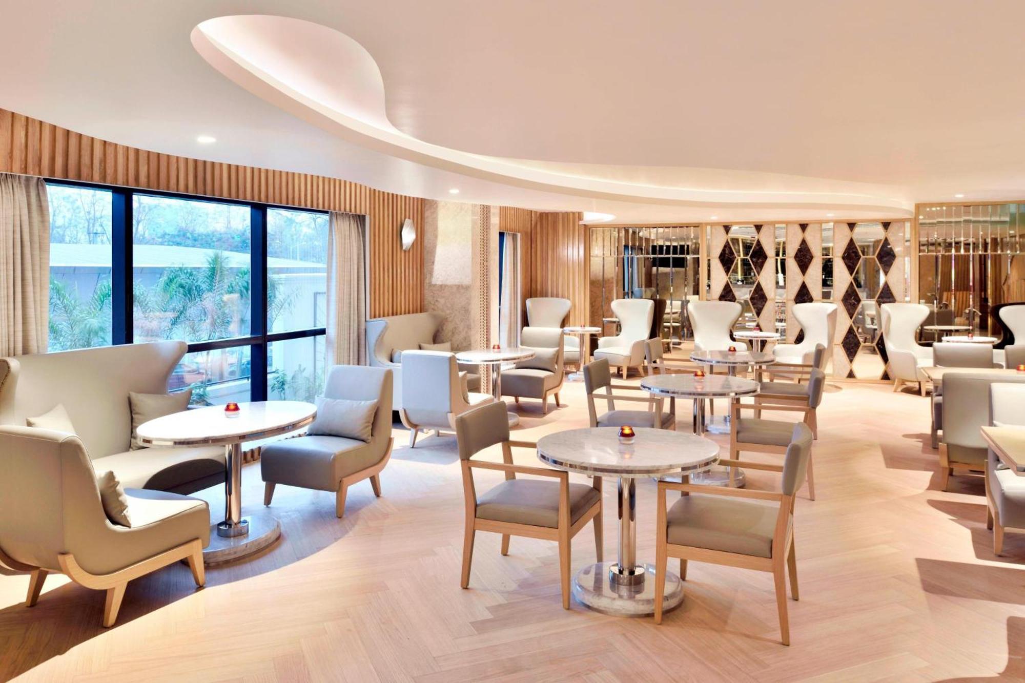 Hotel Courtyard By Marriott Bengaluru Hebbal Esterno foto